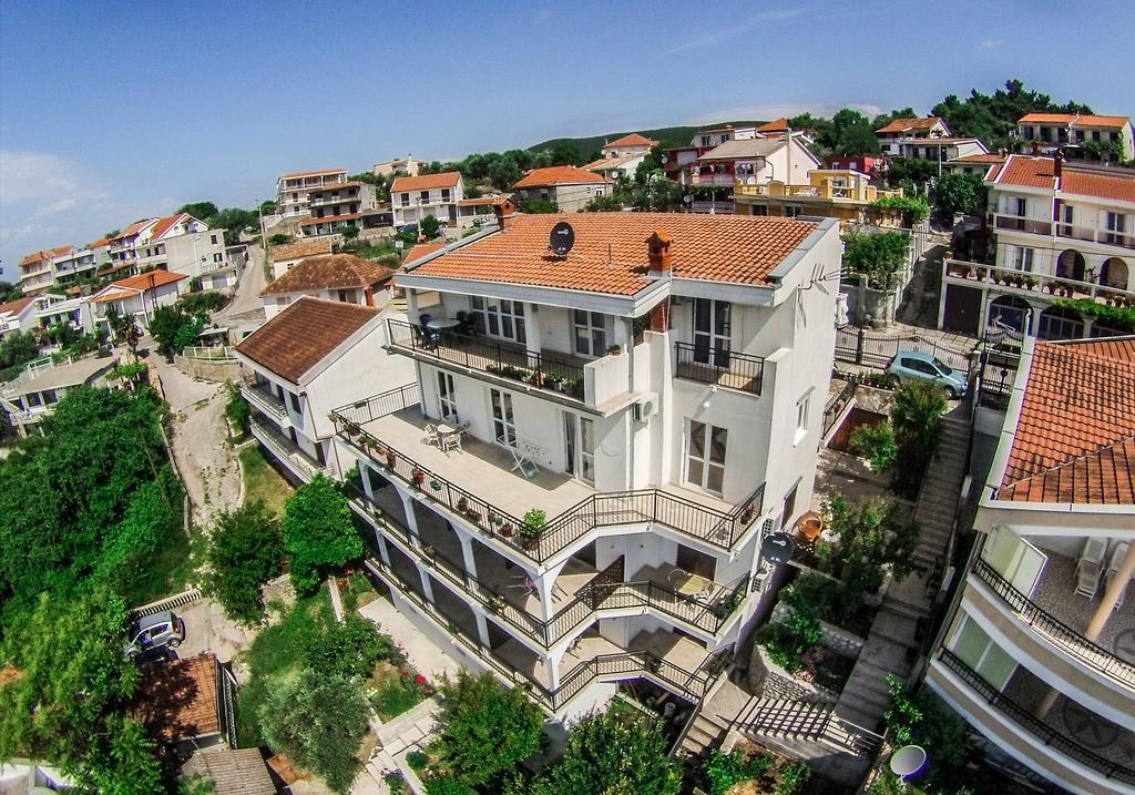 Apartments Cejovic Улцинь Экстерьер фото